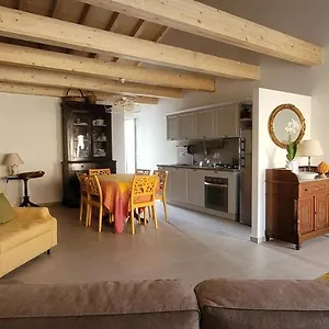 https://timpabella-house-acireale.sicilyhotelsitaly.net